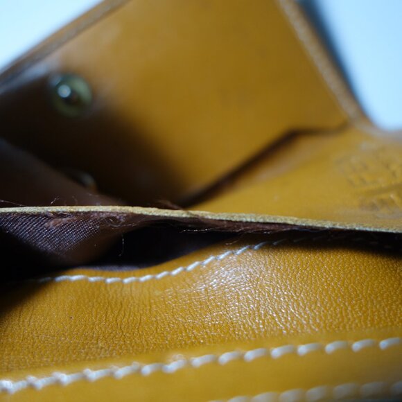 Vtg Fendi Roma Card & Key Case Holder Made In Italy, 2.5 in x 4.25 in (Folded) - Picture 14 of 16